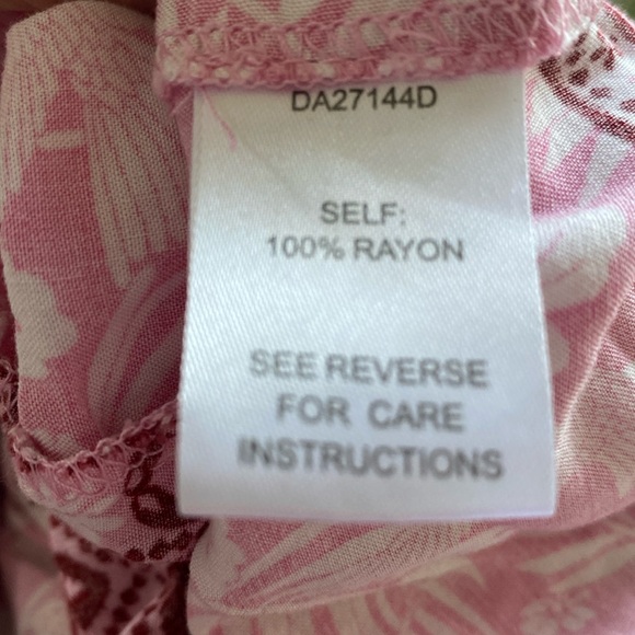 Aakaa beautiful pink floral flowy maxi sundress from high end boutique - Picture 10 of 15